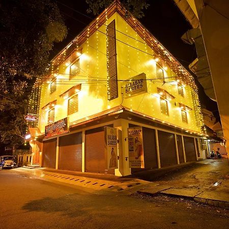 Roses Inn Fortkochi Exterior photo